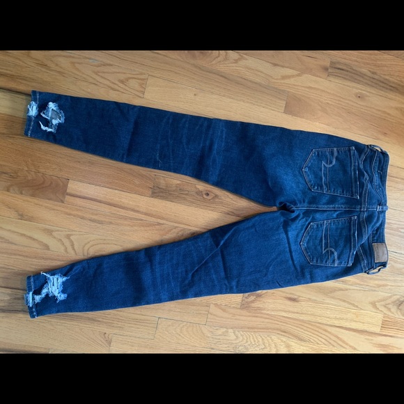 American Eagle Distressed Jeans - Picture 2 of 2